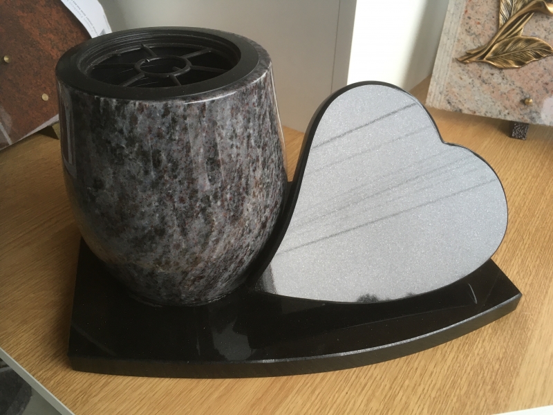 Set coeur et vase