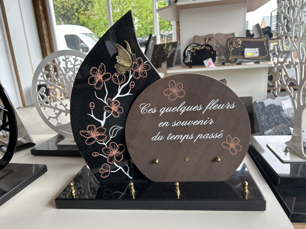 Plaque fleur céramique