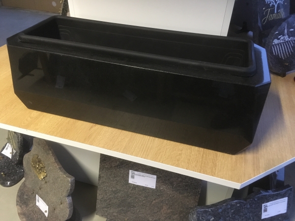 Jardinière massive 66cm noir fin