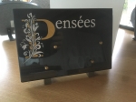 Plaque pensée noire